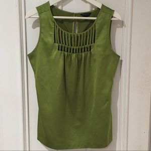 Banana Republic green sleeveless tank. Sz M.
